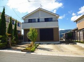 Property photo — Ikoma