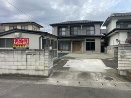 Property photo — ---