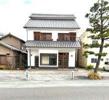 Property photo — Ako